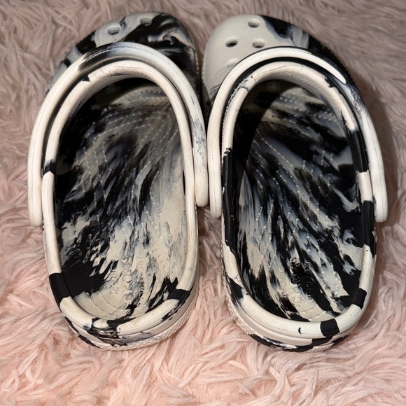 CROCS Kids Black and White - Picture 3 of 4